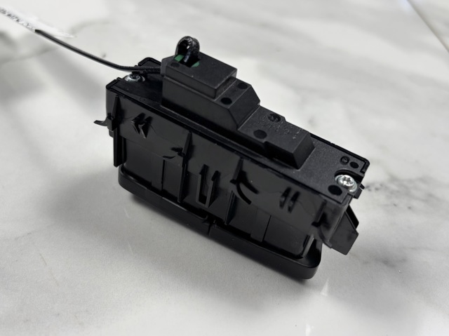 A20490584029107 MERCEDES Кнопка блокировки дверей купить в Полтава