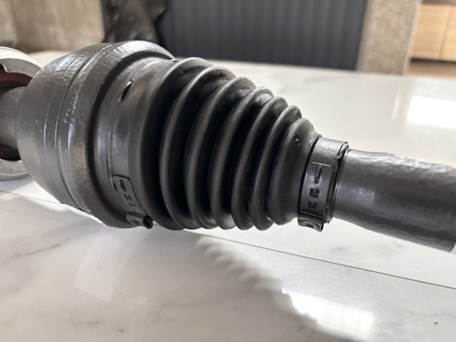 MERCEDES 2463301901 Правая полуось в наличии Винница