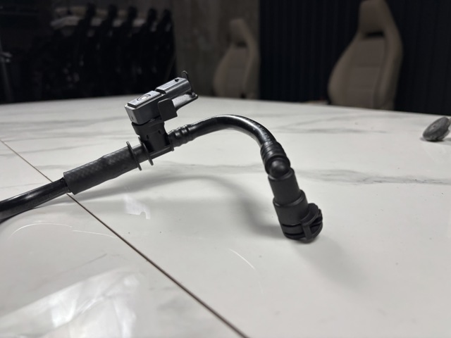 MERCEDES A2464700664 в наличии Кривой Рог