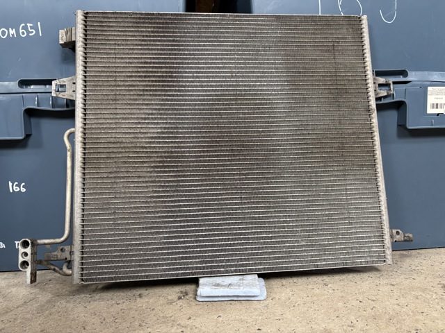 Конденсатор кондиционера A2515000054 MERCEDES
