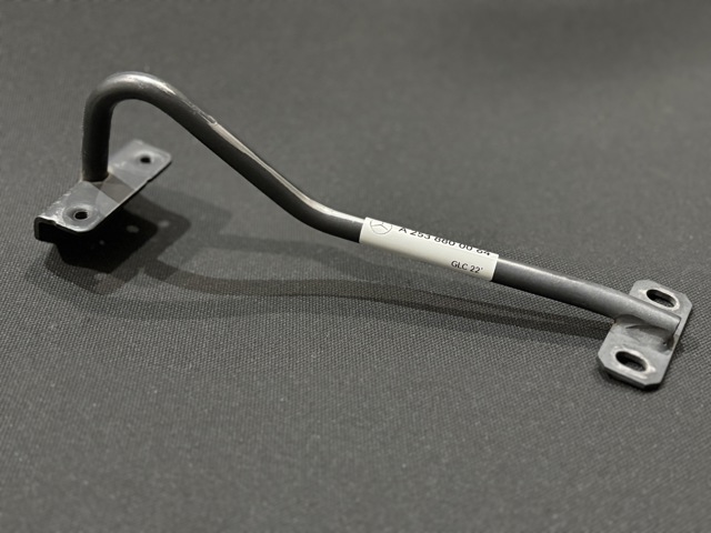 Крюк буксирный передний A2538800064 MERCEDES