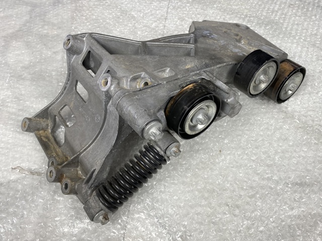 Натяжитель приводного ремня A2662001170 MERCEDES
