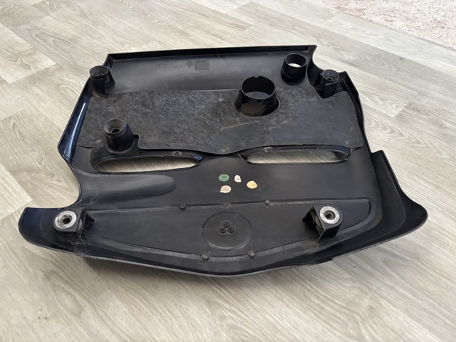 A2700102801 MERCEDES Крышка двигателя купить в Каменское