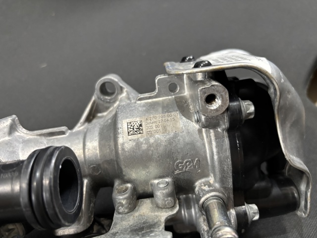 A2702000007 MERCEDES Помпа купить в Николаев