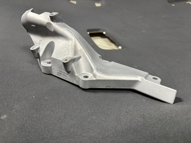 A2782236704 MERCEDES Кронштейн подушки (опоры) двигателя левой купить в Сумы