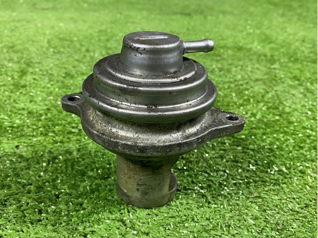 Клапан EGR системы рециркуляции отработавших газов A6401401660 MERCEDES