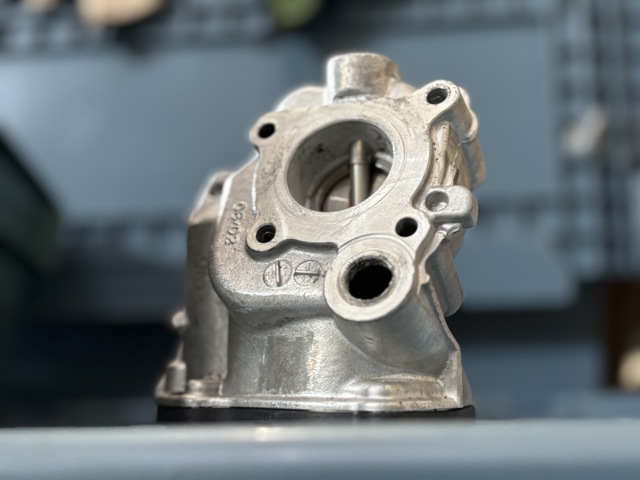 Клапан EGR системы рециркуляции отработавших газов A6511400360 MERCEDES