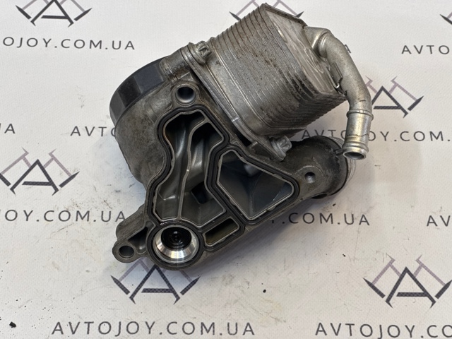 BMW 11427525333 Радиатор масляный (холодильник), под фильтром в наличии Кривой Рог