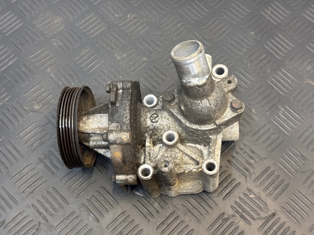 Помпа охлаждения 1300A140 MITSUBISHI