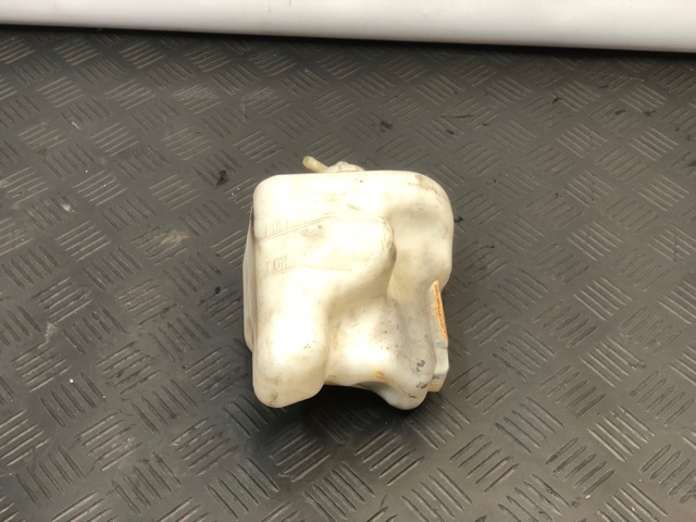 Водяной бачок системы охлаждения 1375A098 MITSUBISHI