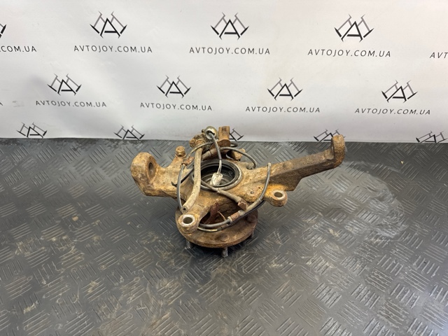 FORD 1456021 Цапфа передняя правая в наличии Винница