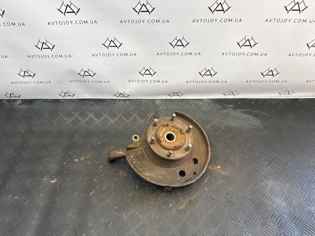 Цапфа поворотного кулака 1456040 FORD