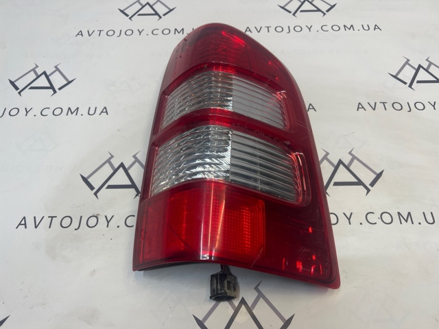 Задний правый стоп 1497684 FORD
