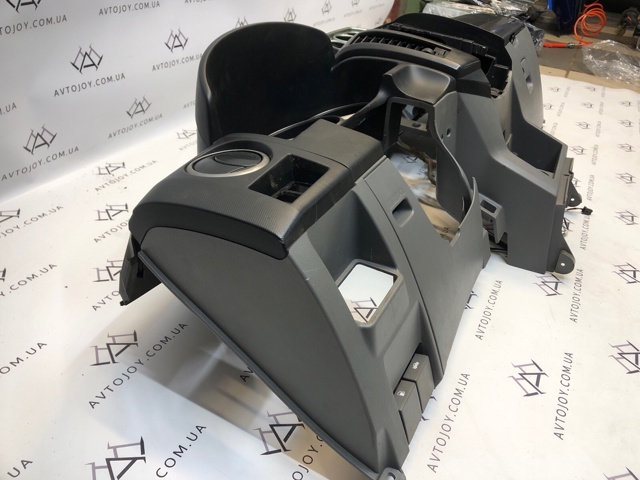1556744 FORD купить в Николаев