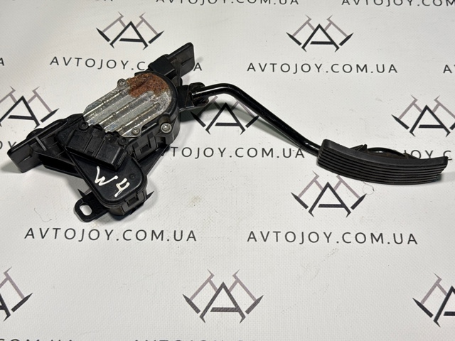 Педали газа 1600A014 MITSUBISHI
