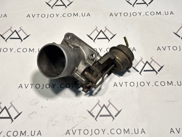 Дроссельная заслонка 16118EB300 NISSAN
