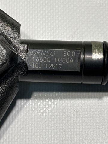 Форсунка дизельная в сборе 16600EC00A NISSAN