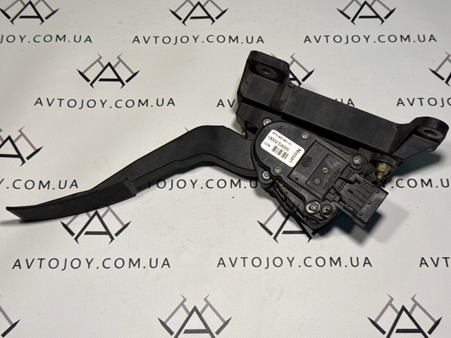 18002EA000 NISSAN Педаль газа купить в Черкассы
