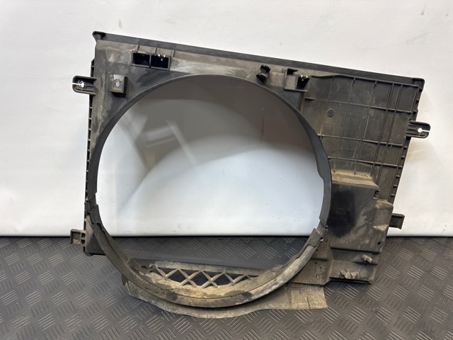 Рамка вентилятора 214764KJ0C NISSAN
