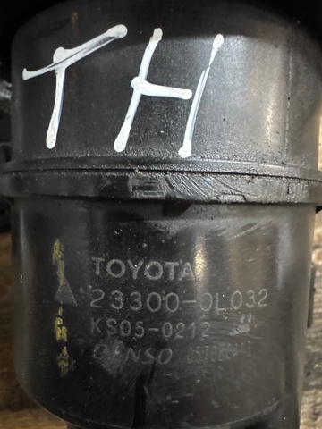 Фильтр топлива 233000L032 TOYOTA