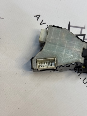 25260EA001 NISSAN Переключатель подрулевой правый купить в Запорожье