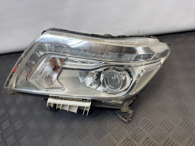 Блок фара левая 260604JA5A NISSAN