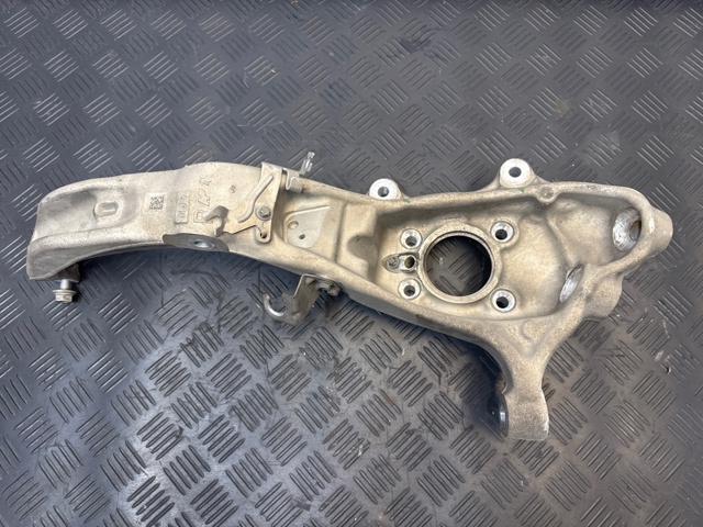 31216876656 BMW Цапфа (поворотный кулак) передний правый купить в Хмельницкий