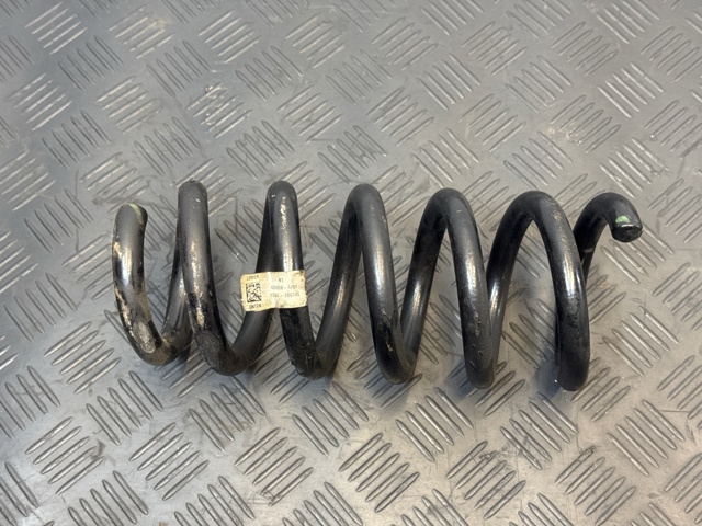 Пружина подвески задняя 33536889058 BMW