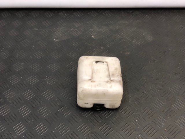Бачок омывателя лобового стекла 3942724 FORD
