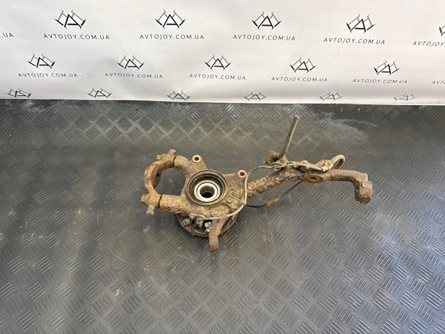 Цапфа поворотная левая 432120K030 TOYOTA