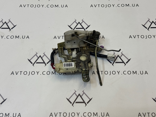 Дверной замок передний правый 4530237 FORD