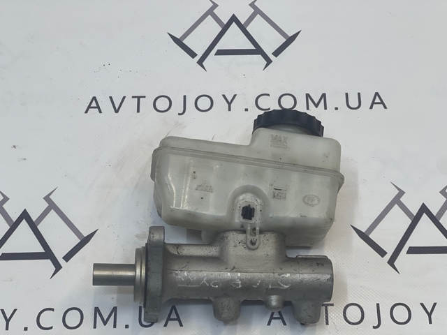 Цилиндр тормозной, главный 46010EB328 NISSAN