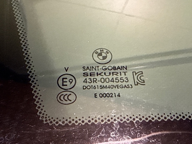51377444077 BMW Стекло кузова (багажного отсека) левое купить в Житомир