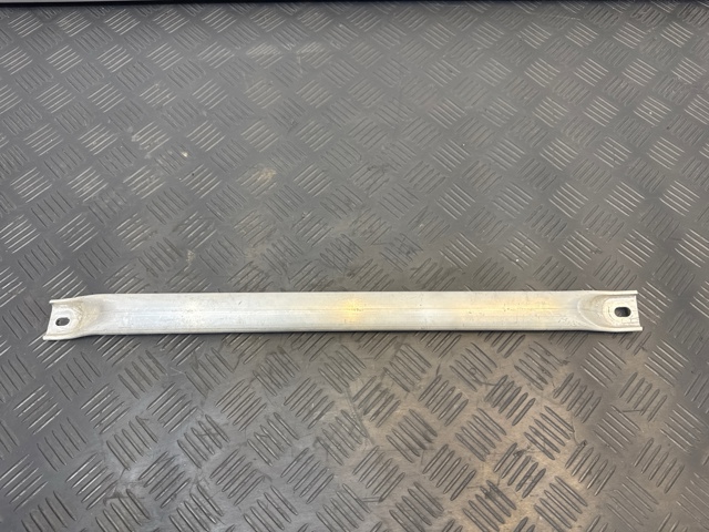 Распорка передних стоек подвески правая 51617329746 BMW