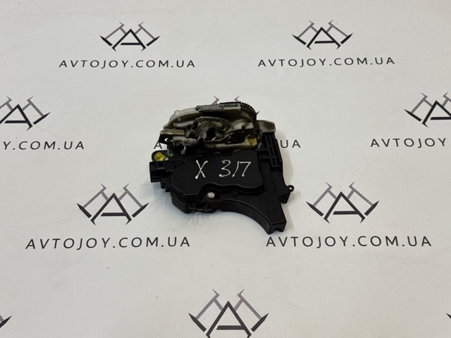 Замок задней правой двери  5745A304 MITSUBISHI