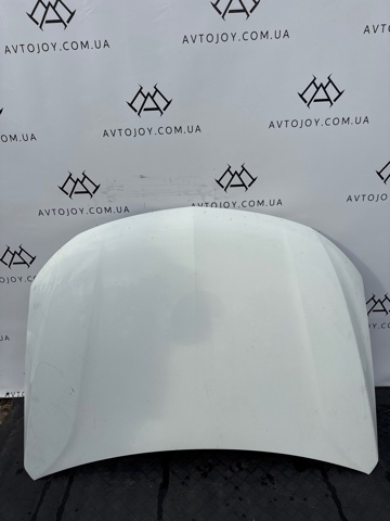 5900A687 Mitsubishi Капот
