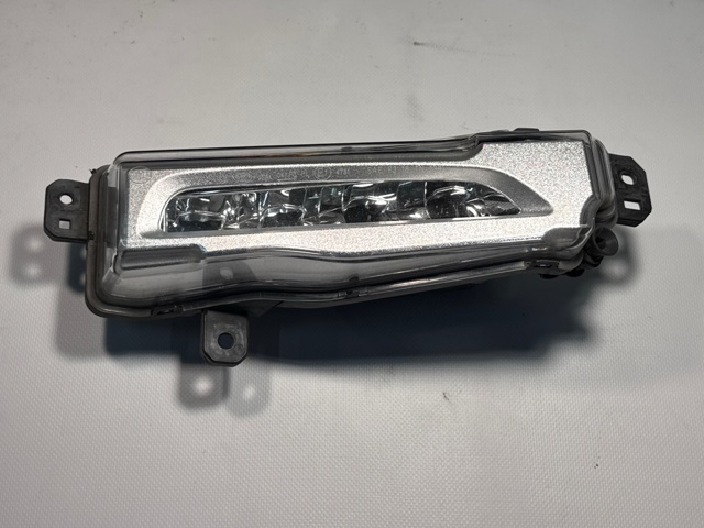 Туманка правая 63177406366 BMW