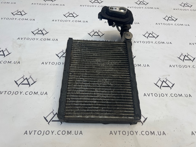 Охладитель воздуха 7810A036 MITSUBISHI