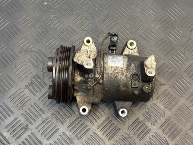 Компрессор хладагента 7813A673 MITSUBISHI