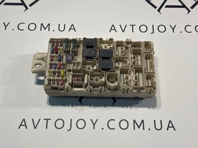 Монтажный блок предохранителей 8565A131 MITSUBISHI