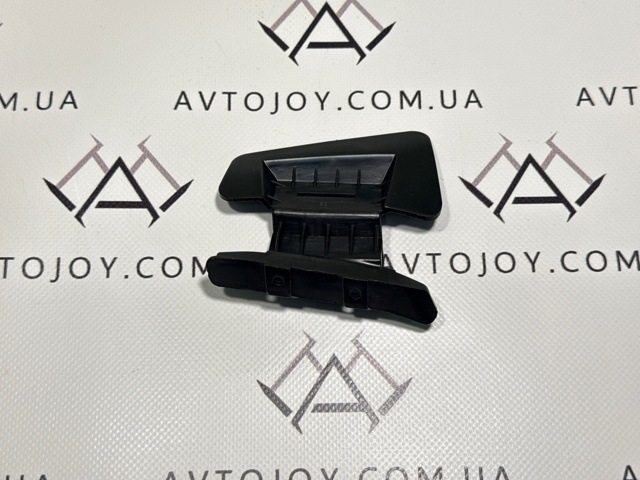 Правый кронштейн крепления бампера заднего 866161C300 HYUNDAI
