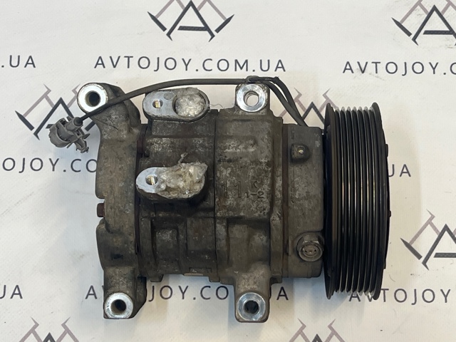 Компрессор системы кондиционирования 883100K112 TOYOTA