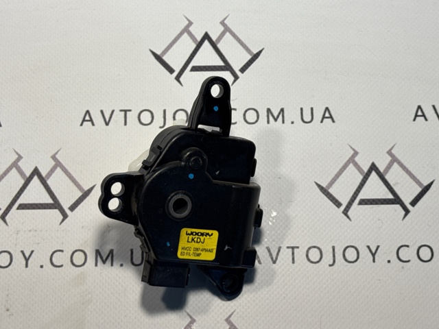 Мотор заслонки рециркуляции воздуха D267AP9AA02 TESLA