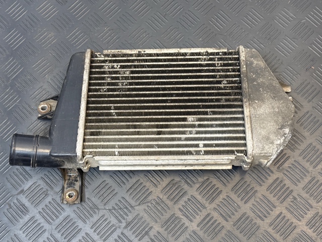 MN135001 MITSUBISHI Интеркулер купить в Чернигов