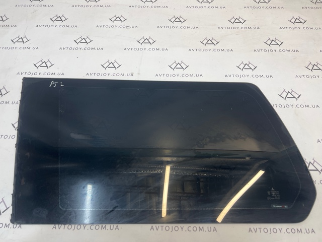 Стекло багажника, левое MR245133 MITSUBISHI