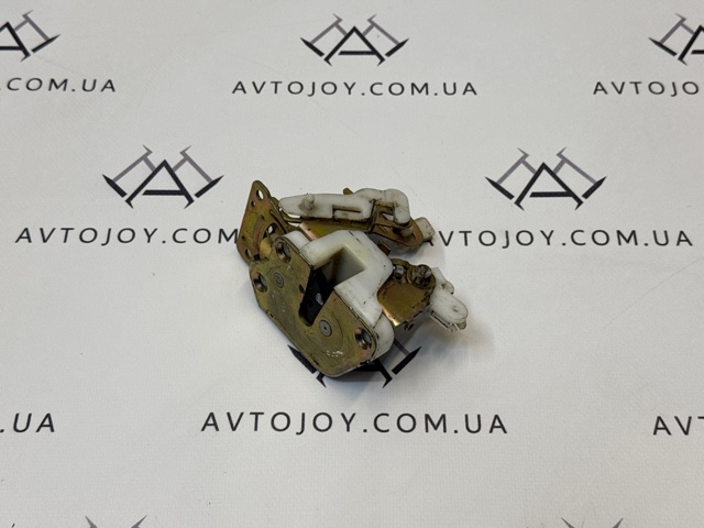 Замок задней правой двери  MR313410 MITSUBISHI