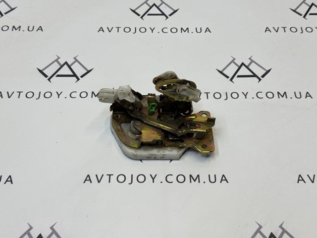 MITSUBISHI MR313410 Замок двери задней правой в наличии Украина