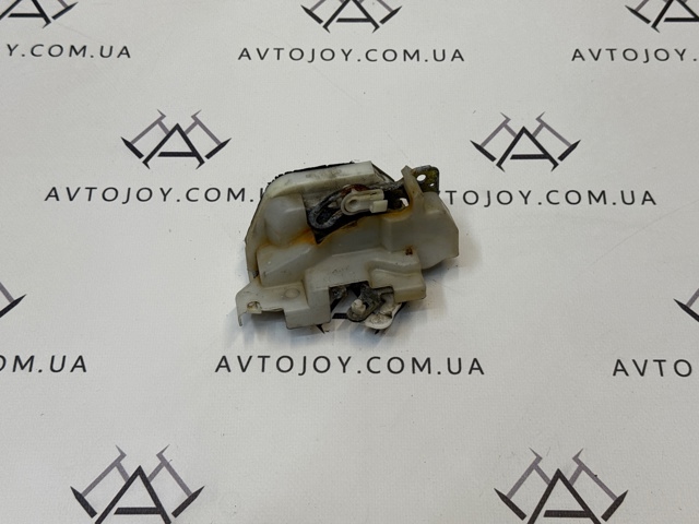MR462225 MITSUBISHI Замок двери задней левой купить в Николаев