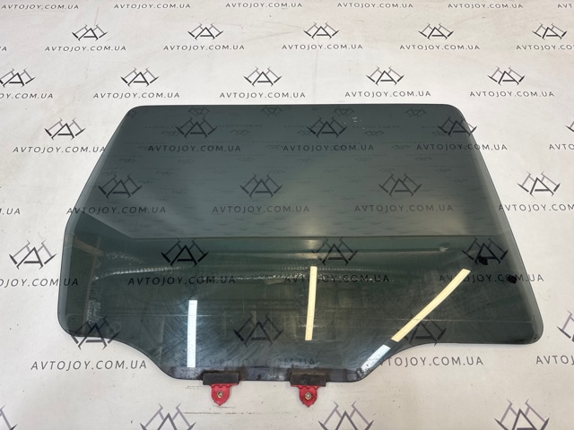 Стекло заднее правое MR487178 MITSUBISHI