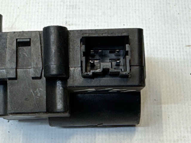 MR568389 MITSUBISHI купить в Ужгород